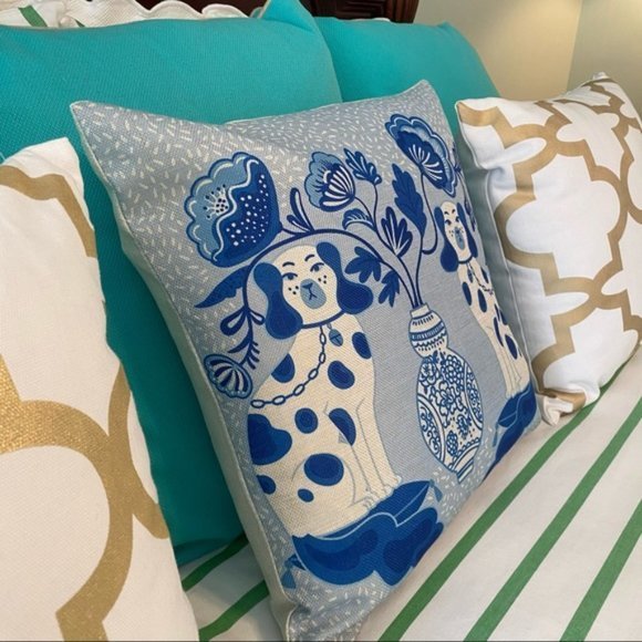 2 Staffordshire Dogs Pillow Covers in Pink or Blue Chinoiserie - Grandmillennial - Picture 9 of 16